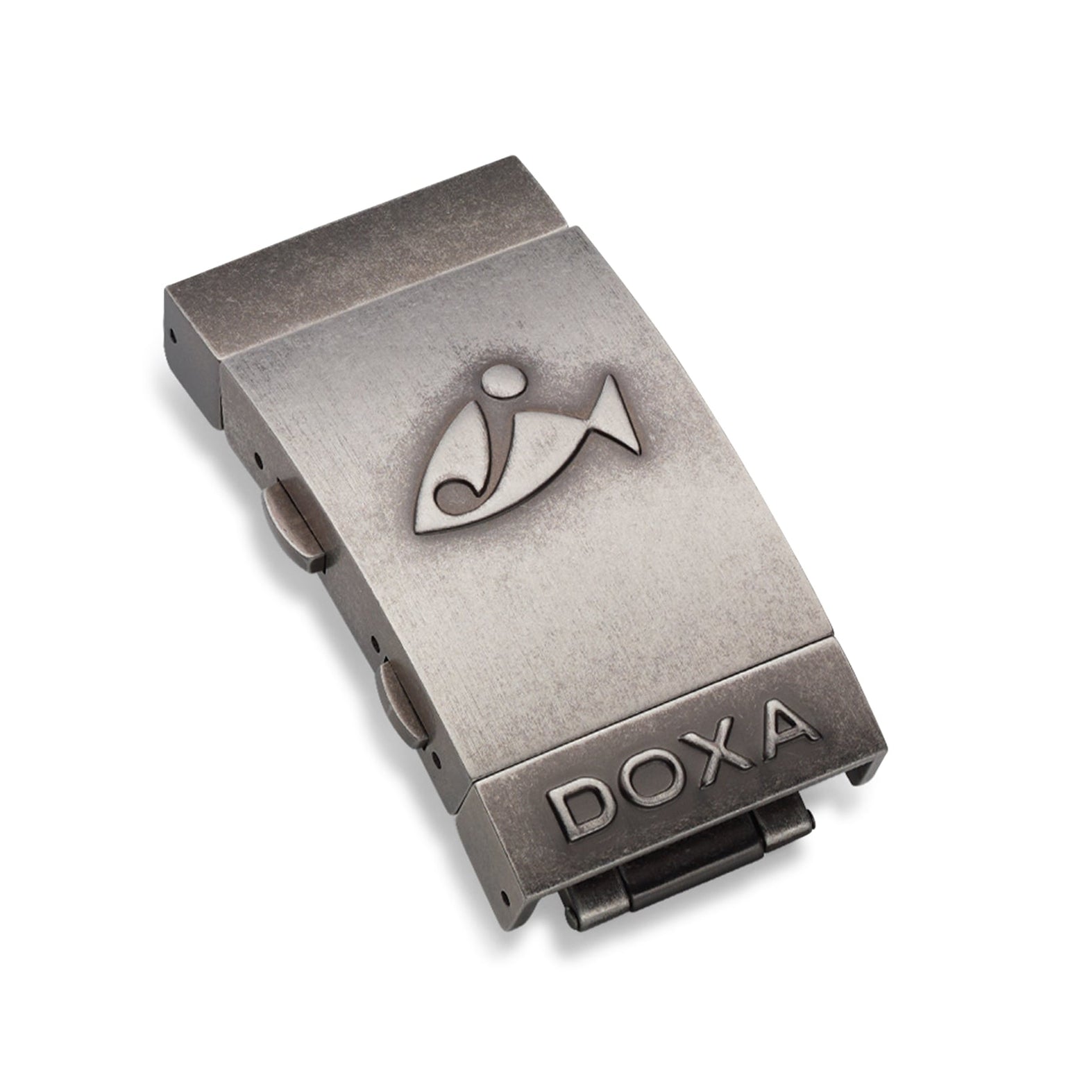 A metal clasp with a fish logo and DOXA engraved, featured on the Sub 300T Clive Cussler watch, highlights the Swiss brand’s heritage in automatic timepieces, displayed against a white background.