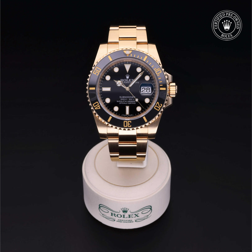 Rolex Certified Pre-owned Submariner M116618LN-0001 front on black background