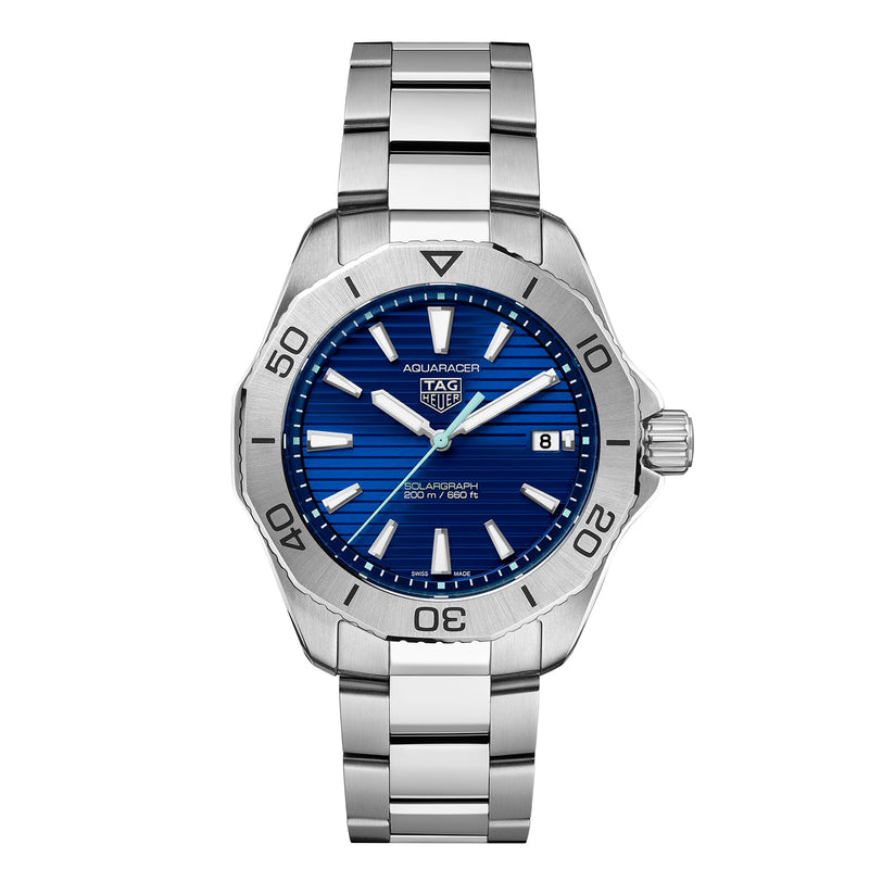 The TAG Heuer Aquaracer 200 Professional Solargraph features a blue dial, date at 3 o’clock, unidirectional bezel, and a stainless steel bracelet—melding classic style with TAG Heuer’s renowned craftsmanship.