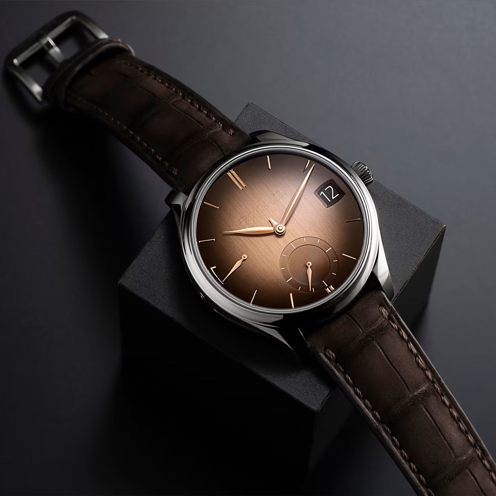 Endeavour Perpetual Calendar Smoked Salmon | 42mm, 18K White Gold, Men's Watch