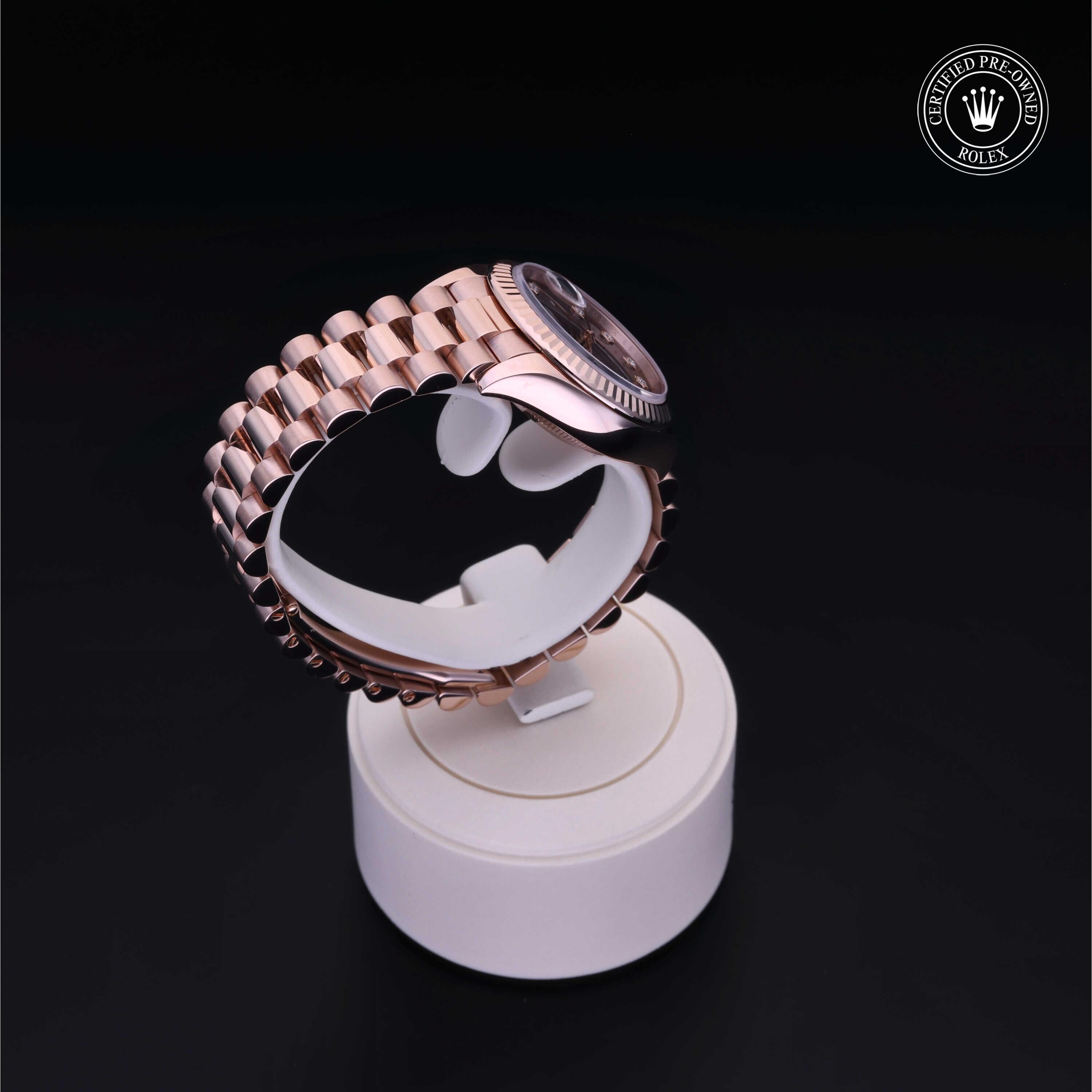Rolex Certified Pre-owned Lady Datejust M279175-0002 front on black background