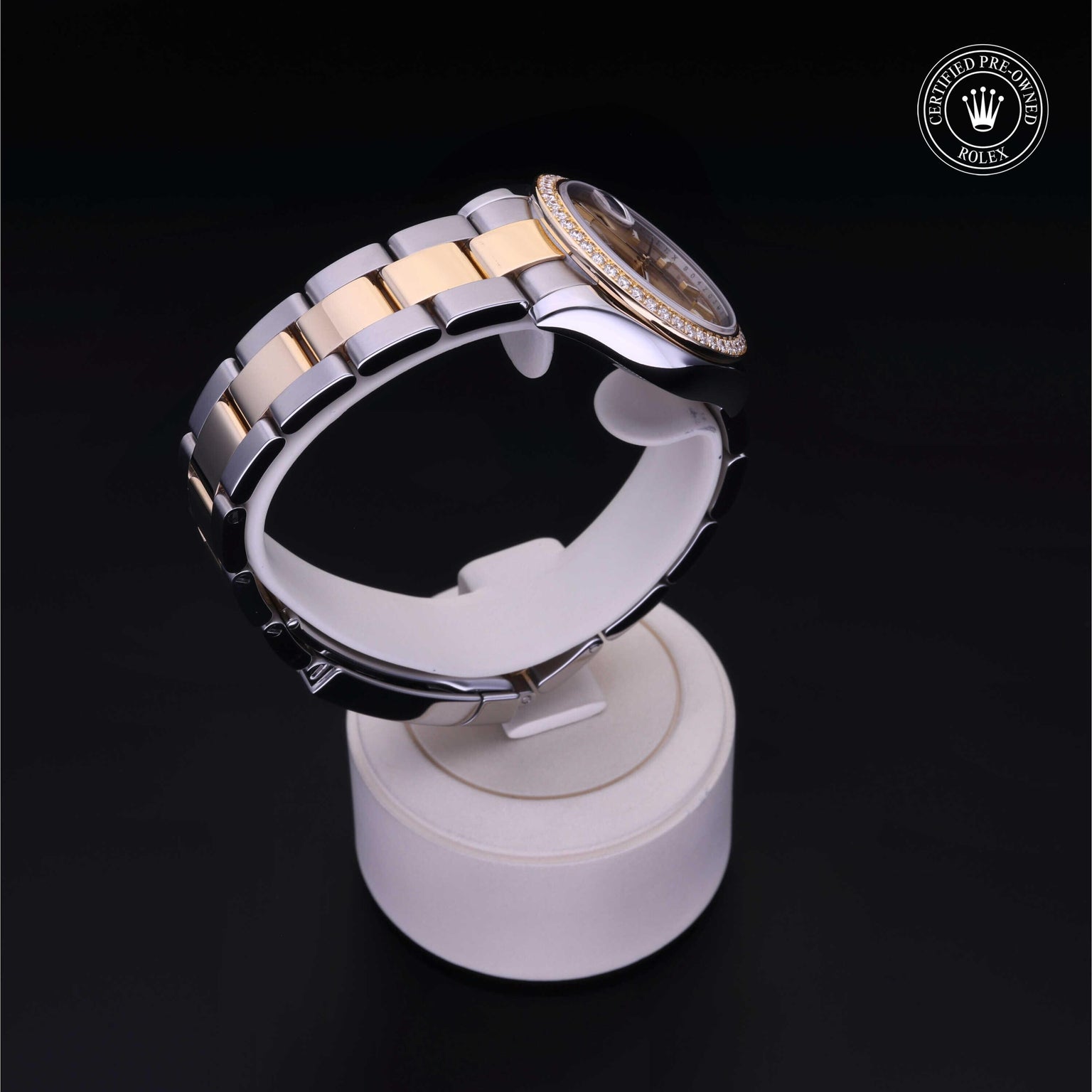 Rolex Certified Pre-owned Lady Datejust M178383-0048 front on black background