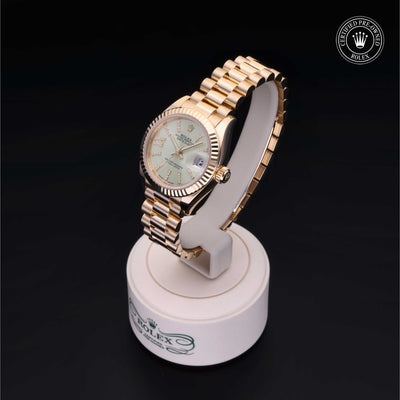 Rolex Certified Pre-owned Lady Datejust M279178-0007 front on black background