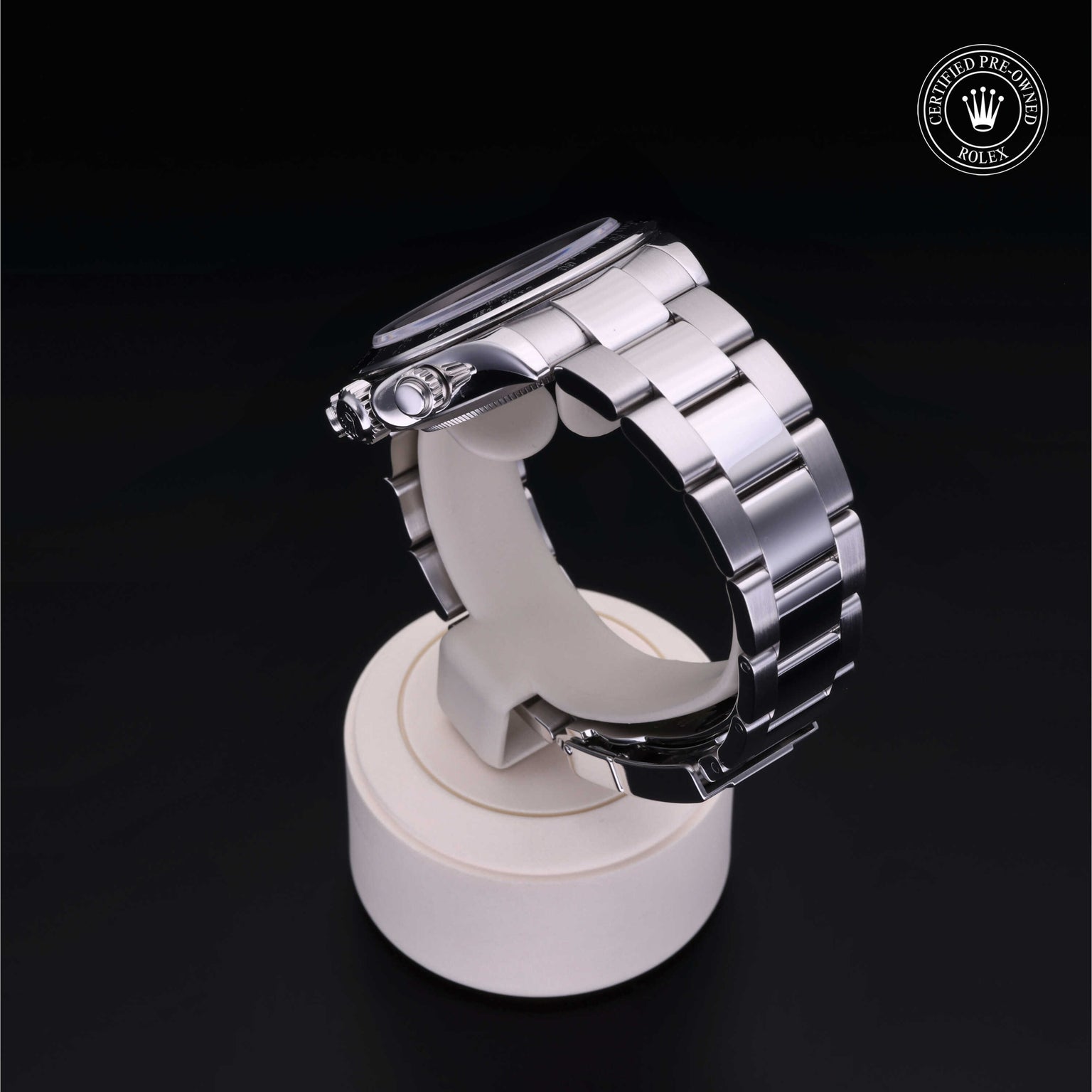 Rolex Certified Pre-owned Daytona M116520-0009 front on black background