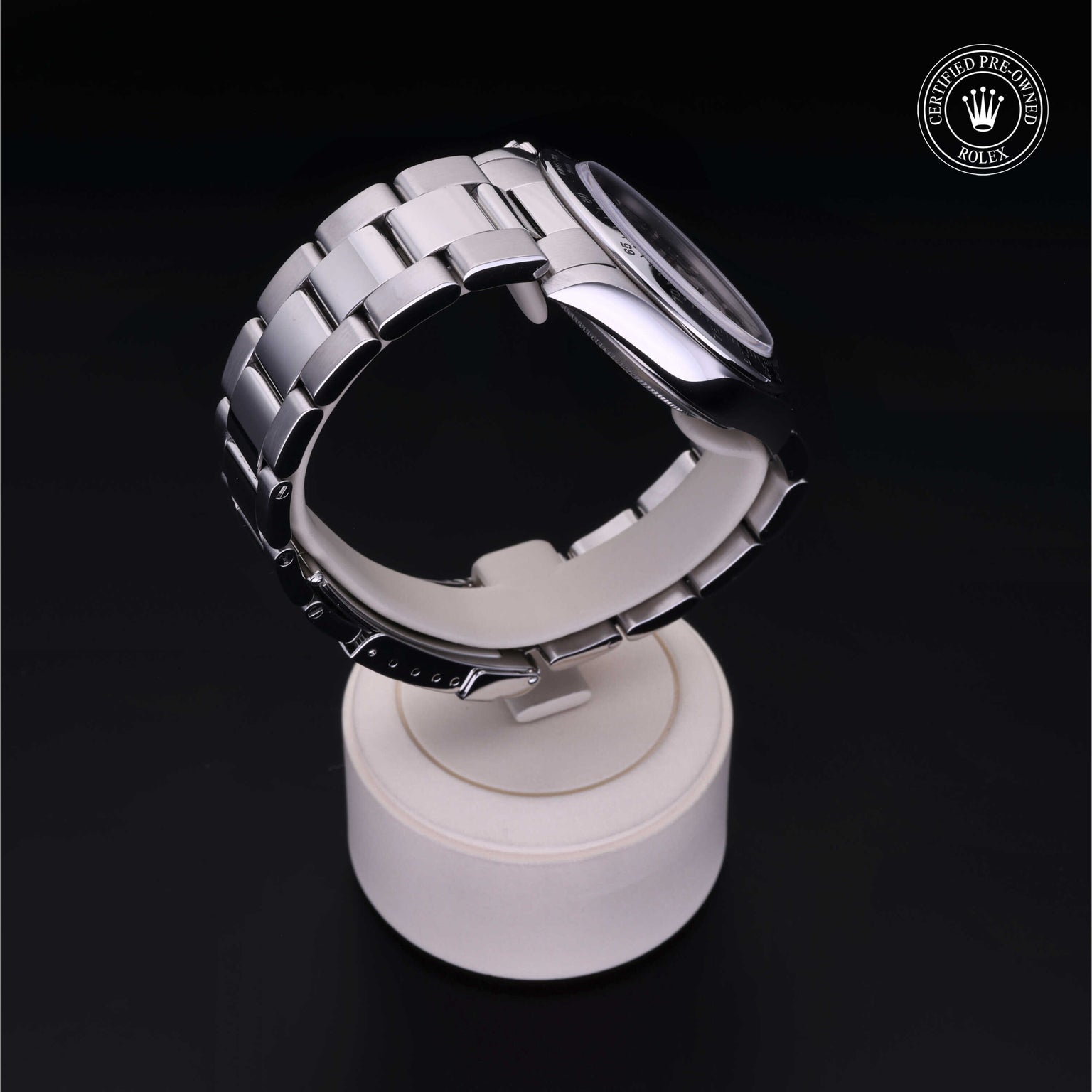 Rolex Certified Pre-owned Daytona M16520-0002 front on black background