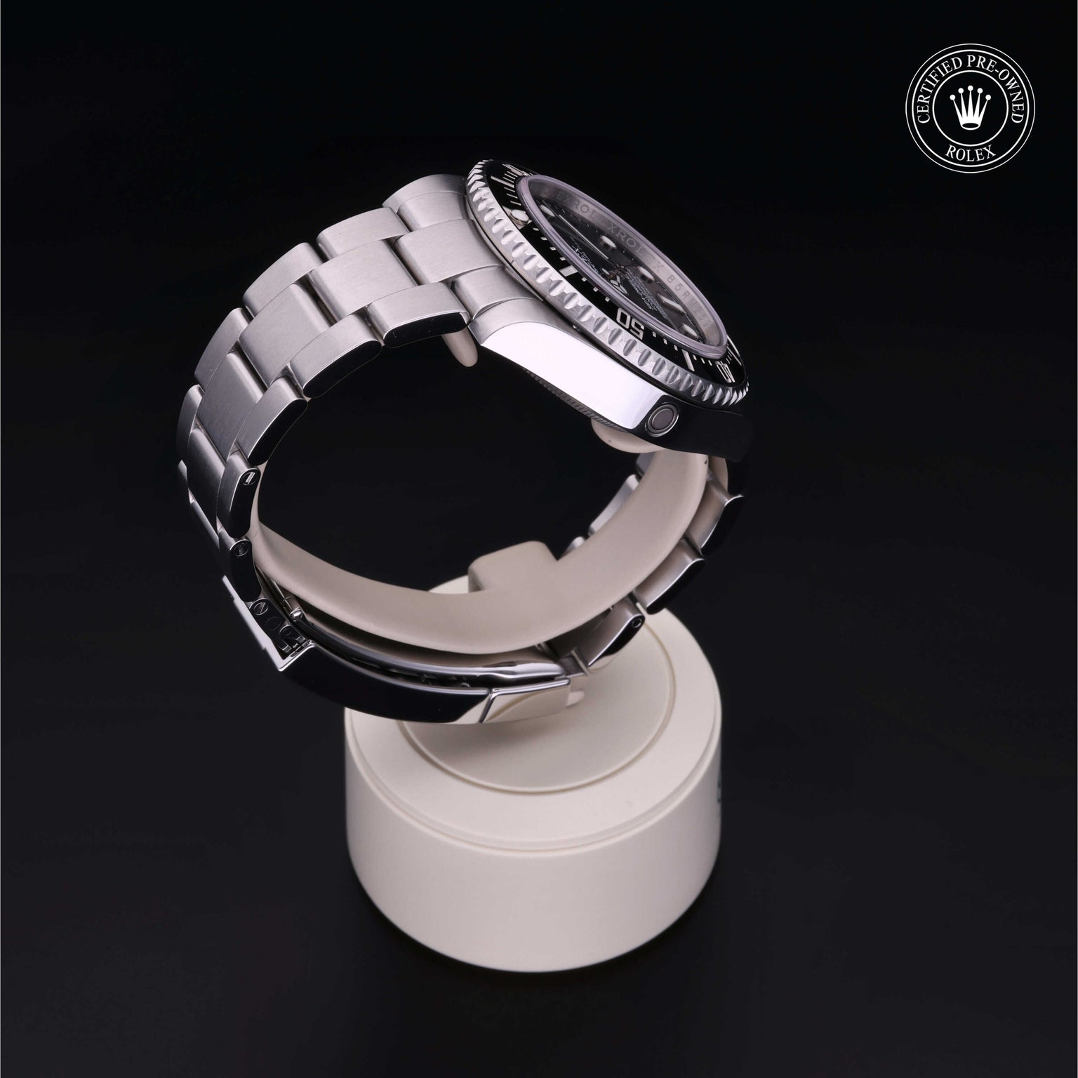 Rolex Certified Pre-owned Sea-Dweller M116600-0003 front on black background