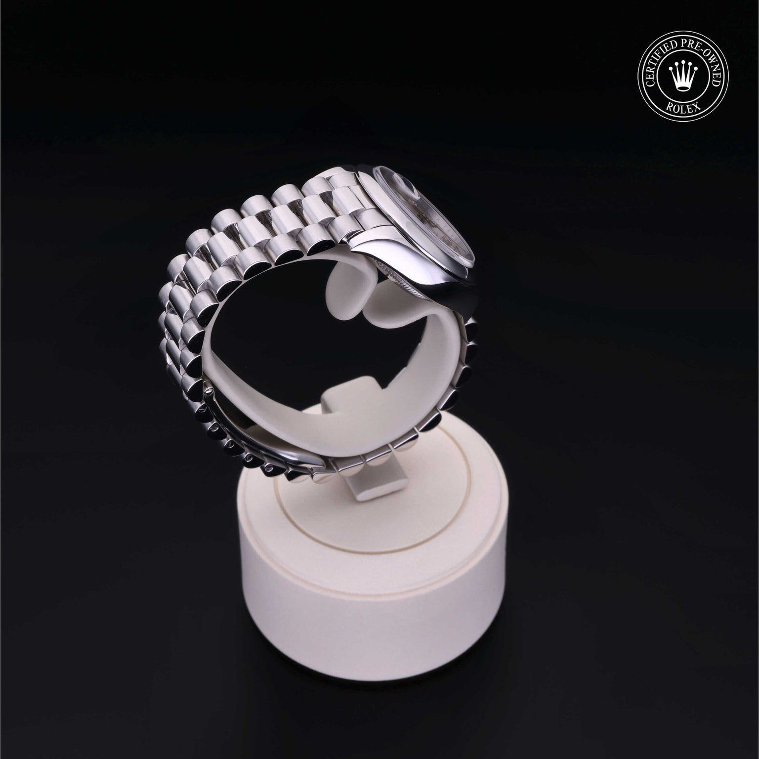 Rolex Certified Pre-owned Lady Datejust M279166-0001 front on black background