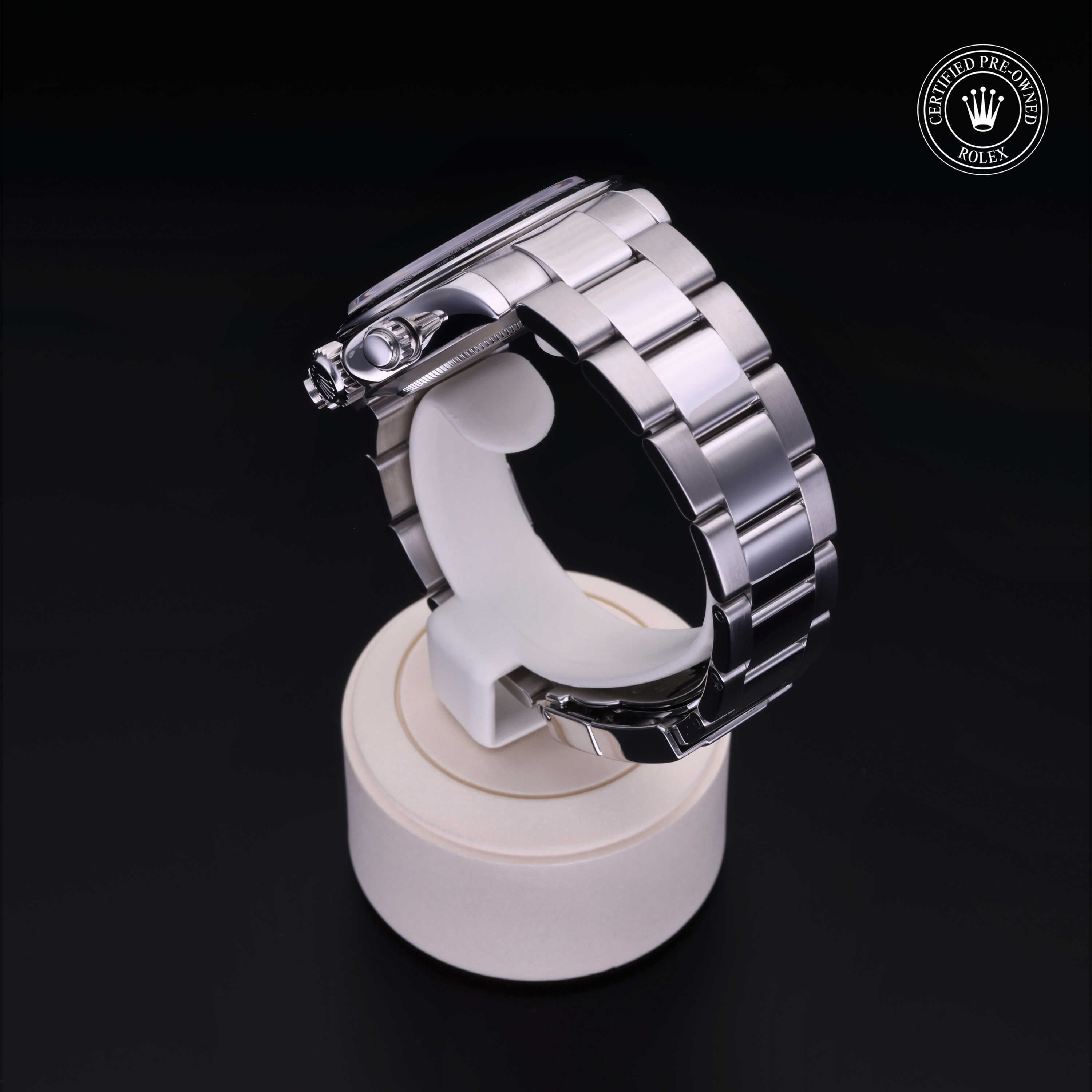 Rolex Certified Pre-owned Daytona M116520-0009 front on black background