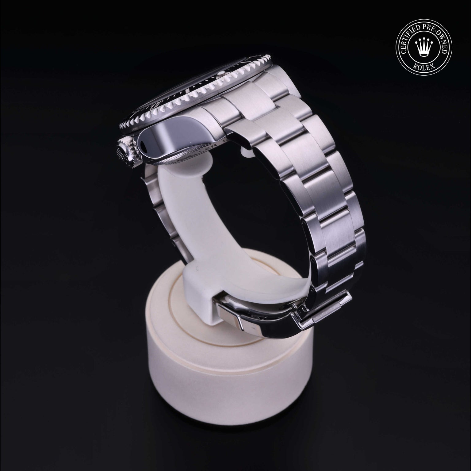 Rolex Certified Pre-owned Sea-Dweller M116660-0001 front on black background