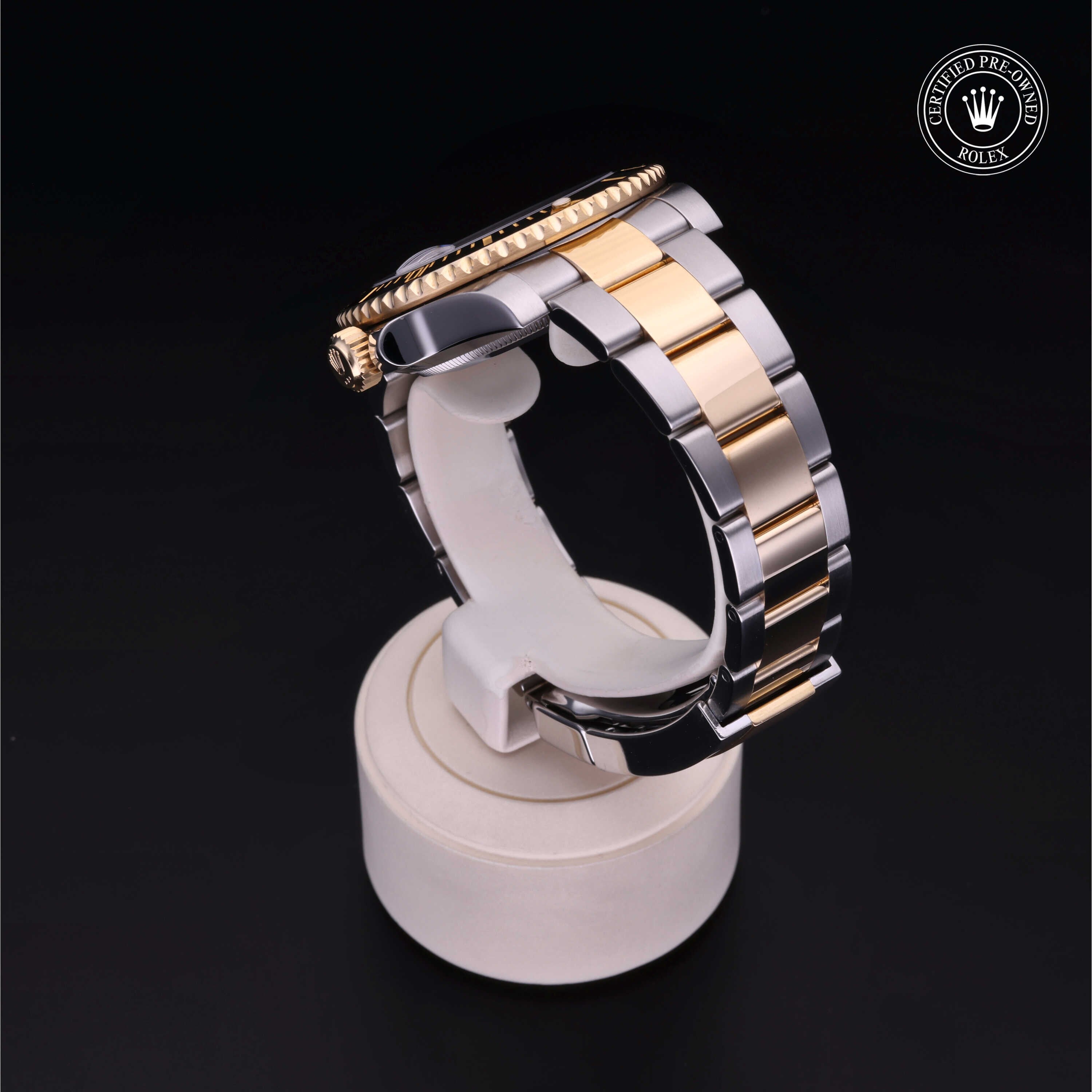 Rolex Certified Pre-owned Submariner M116613LN-0001 front on black background