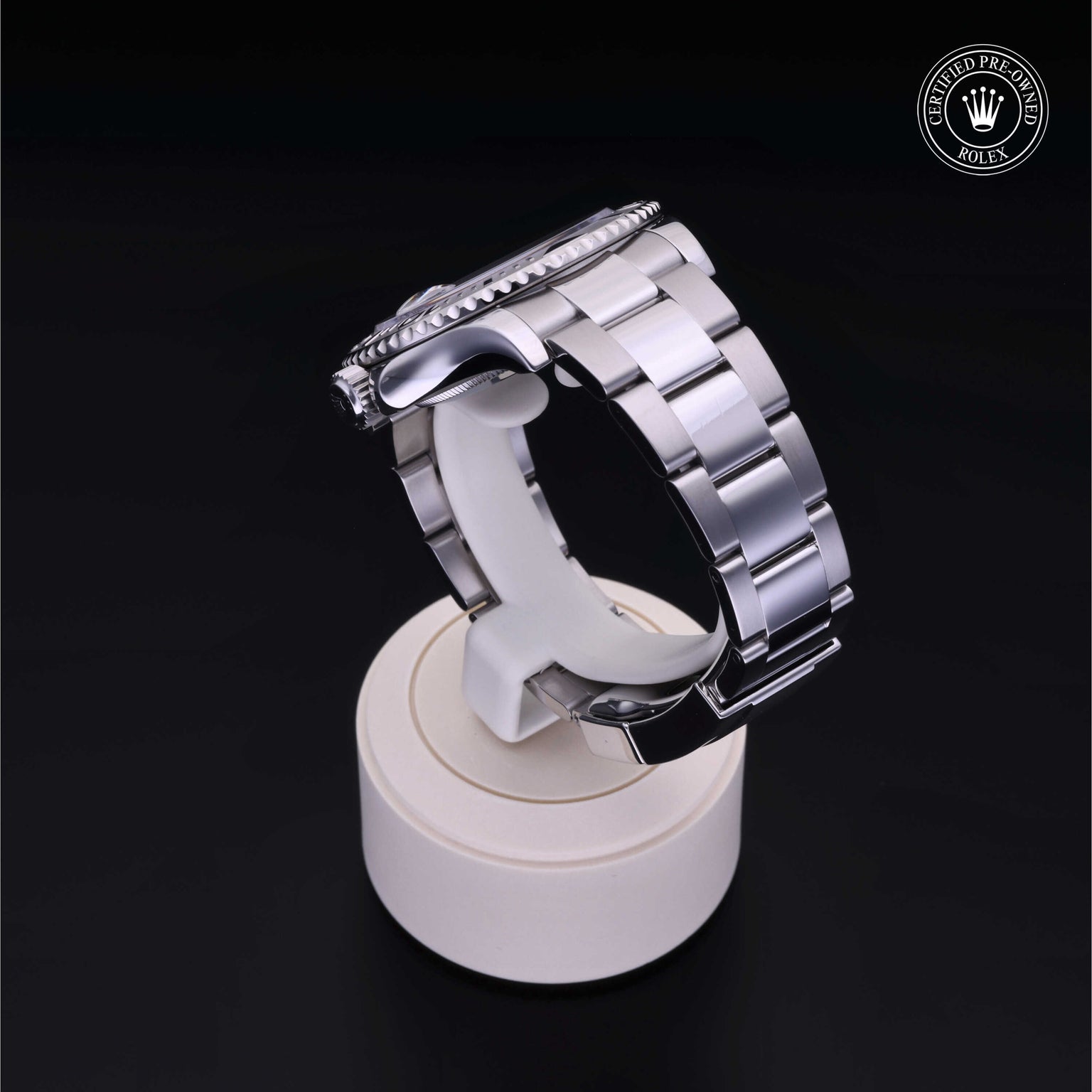 Rolex Certified Pre-owned Yacht-Master M116622-0003 front on black background