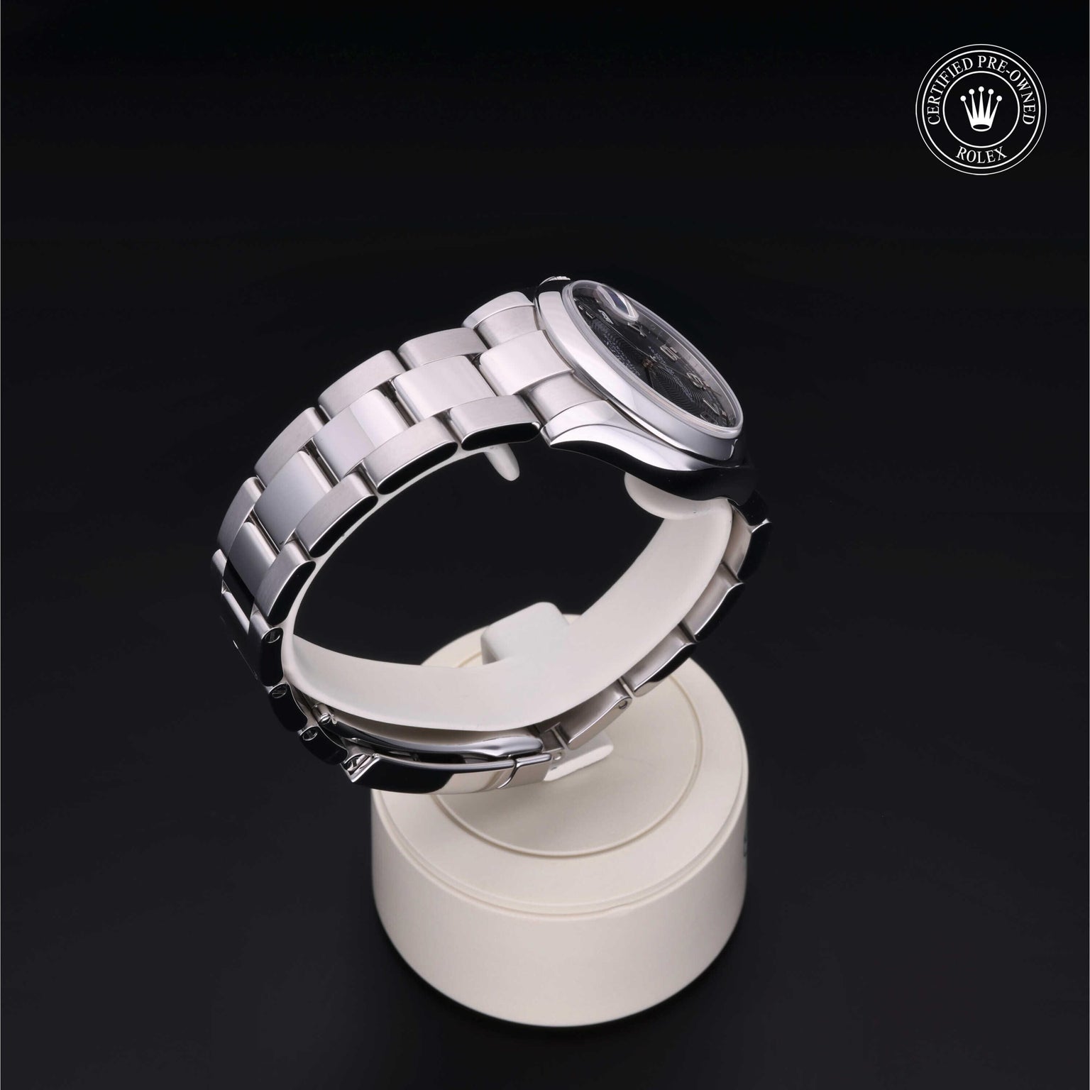 Rolex Certified Pre-owned Lady Datejust M178240-0011 front on black background