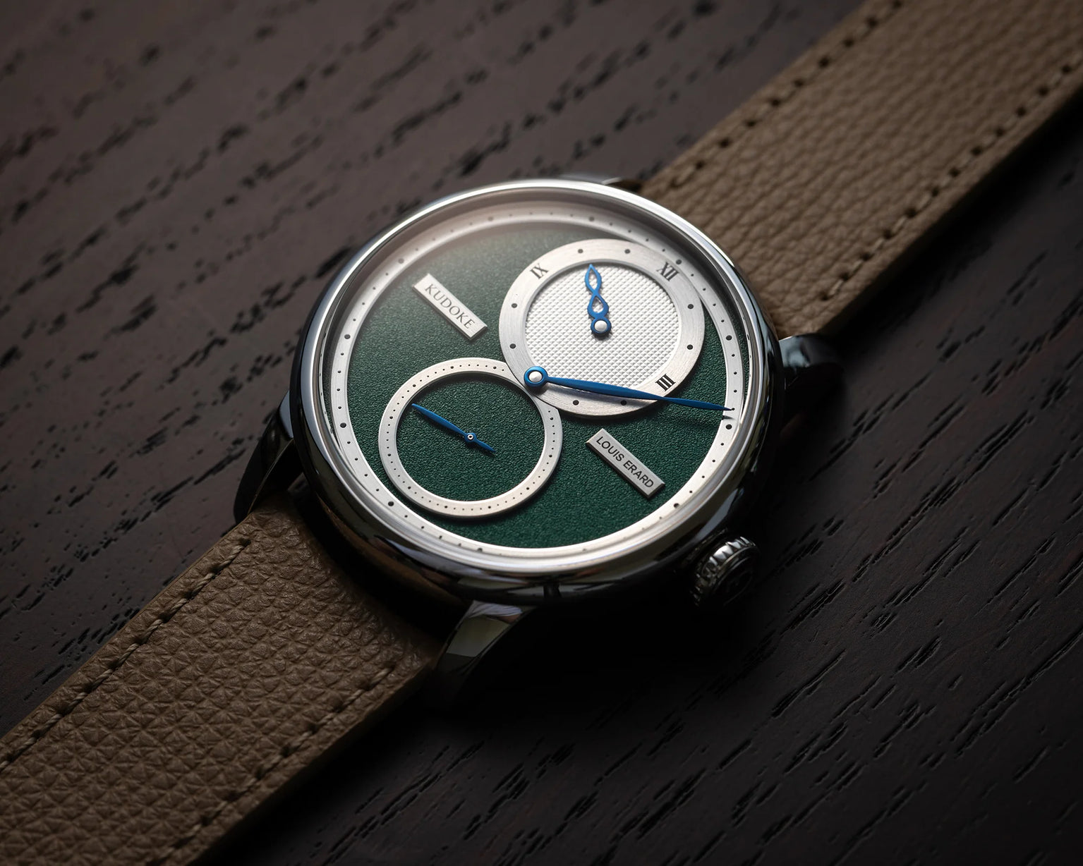Le Régulateur Louis Erard x KUDOKE Forest Green Face Up