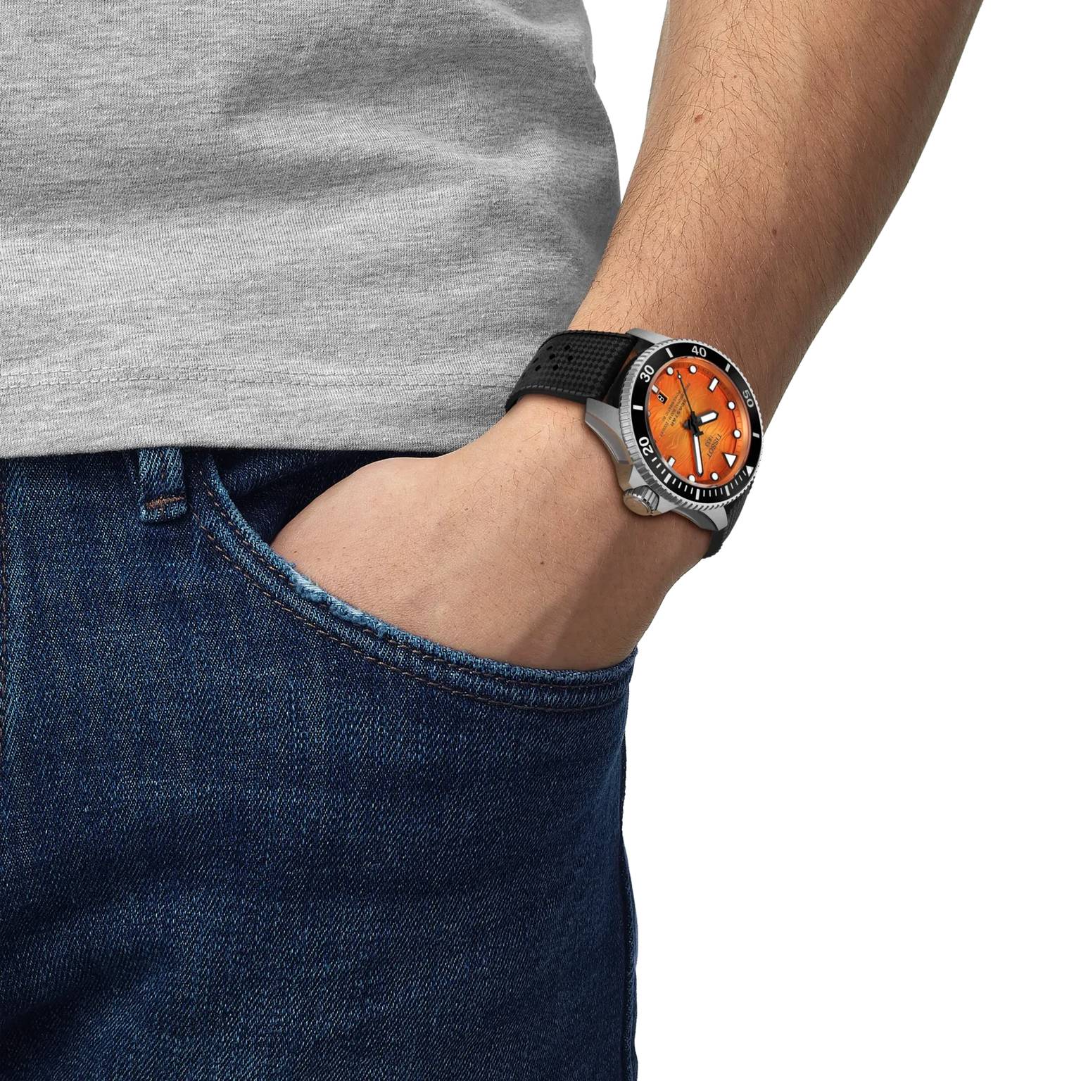 SeaStar 2000 | 44mm, Stainless Steel, Orange Dial
