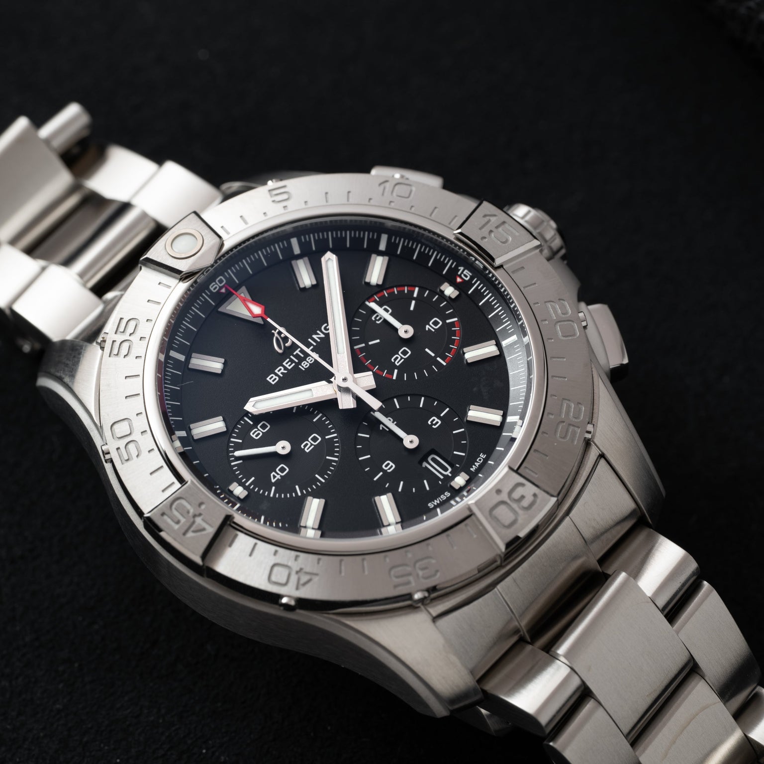 Breitling Avenger B01 Chronograph 44