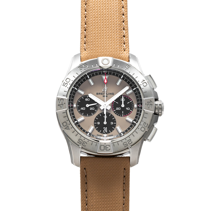 Breitling Avenger B01 Chronograph 44 - Image 2