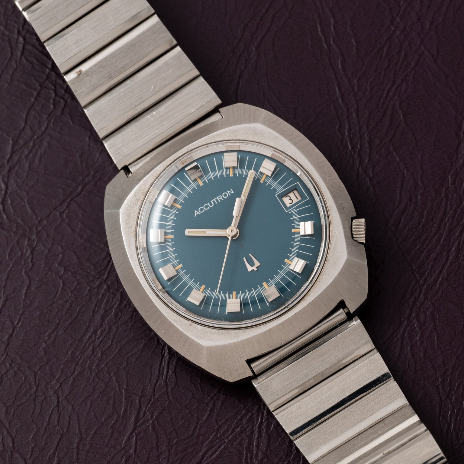 Bulova Accutron 261 'Original' Cushion TV