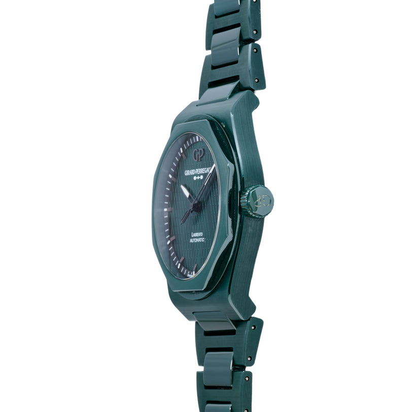 Girard-Perregaux Laureato 42mm 'Aston Martin' Edition