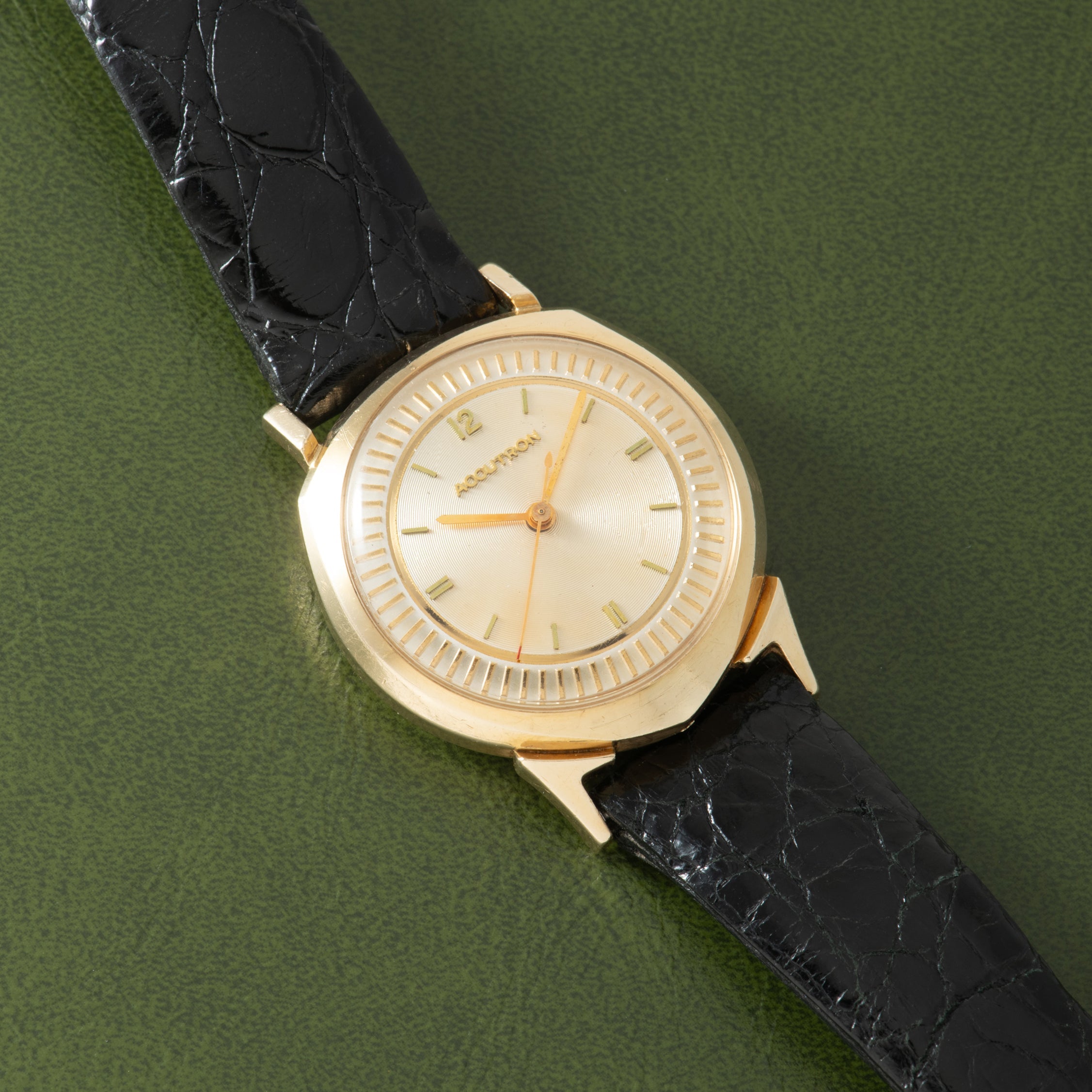 Bulova Accutron 214 'Alpha'