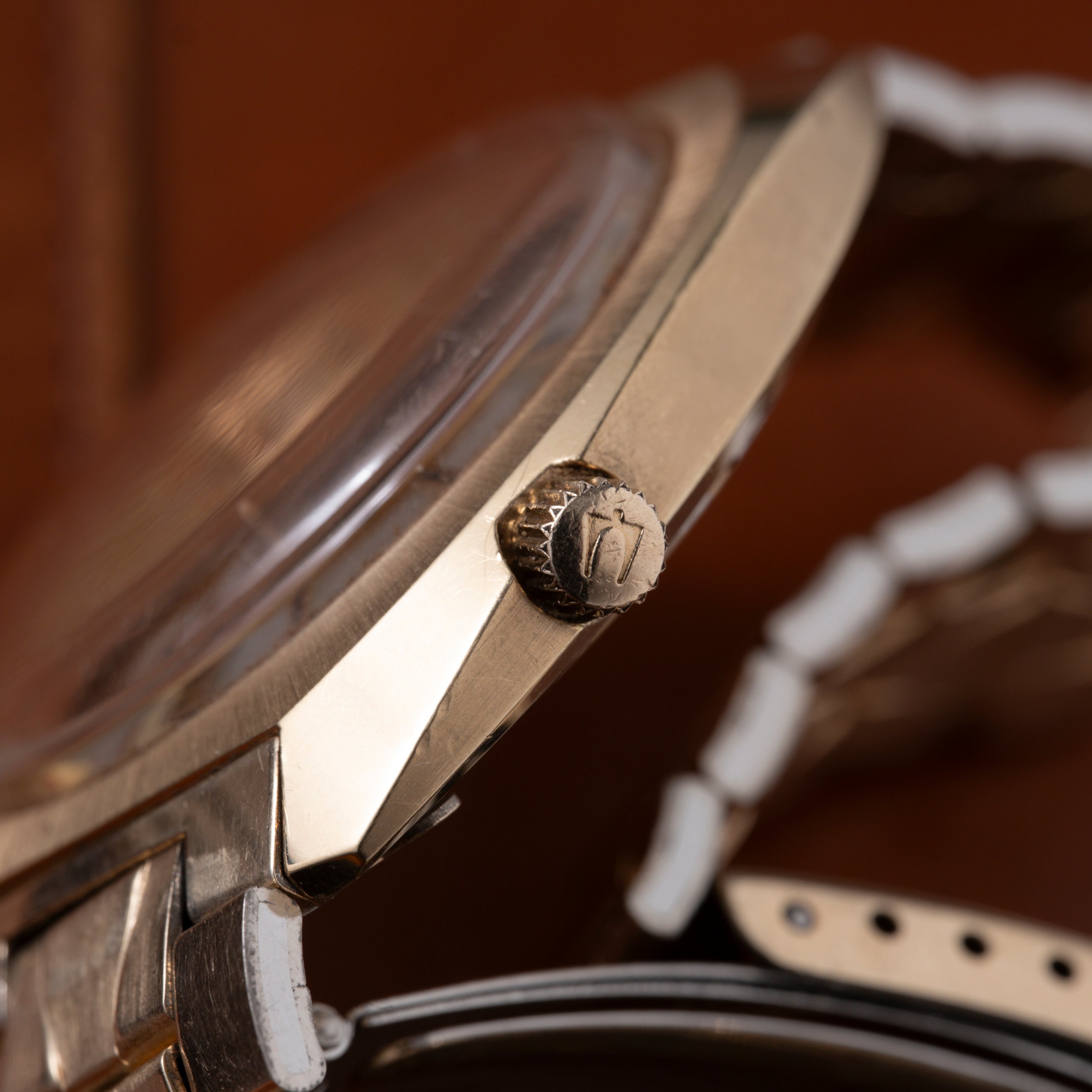 Bulova Accutron Calendar 218