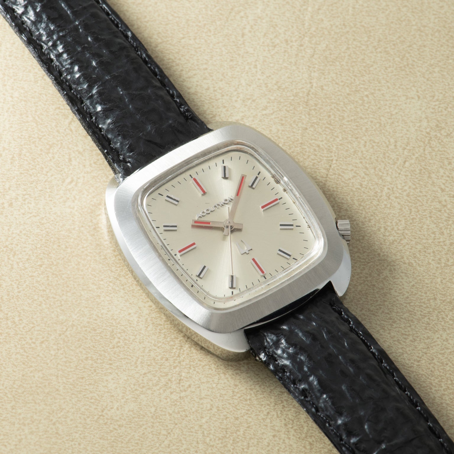 Bulova Accutron 218 'Red Tank'