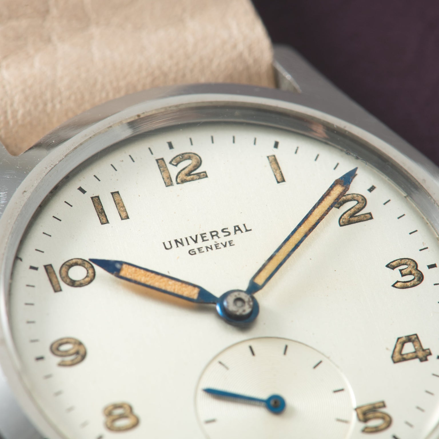 Universal Genève Sub Seconds Military