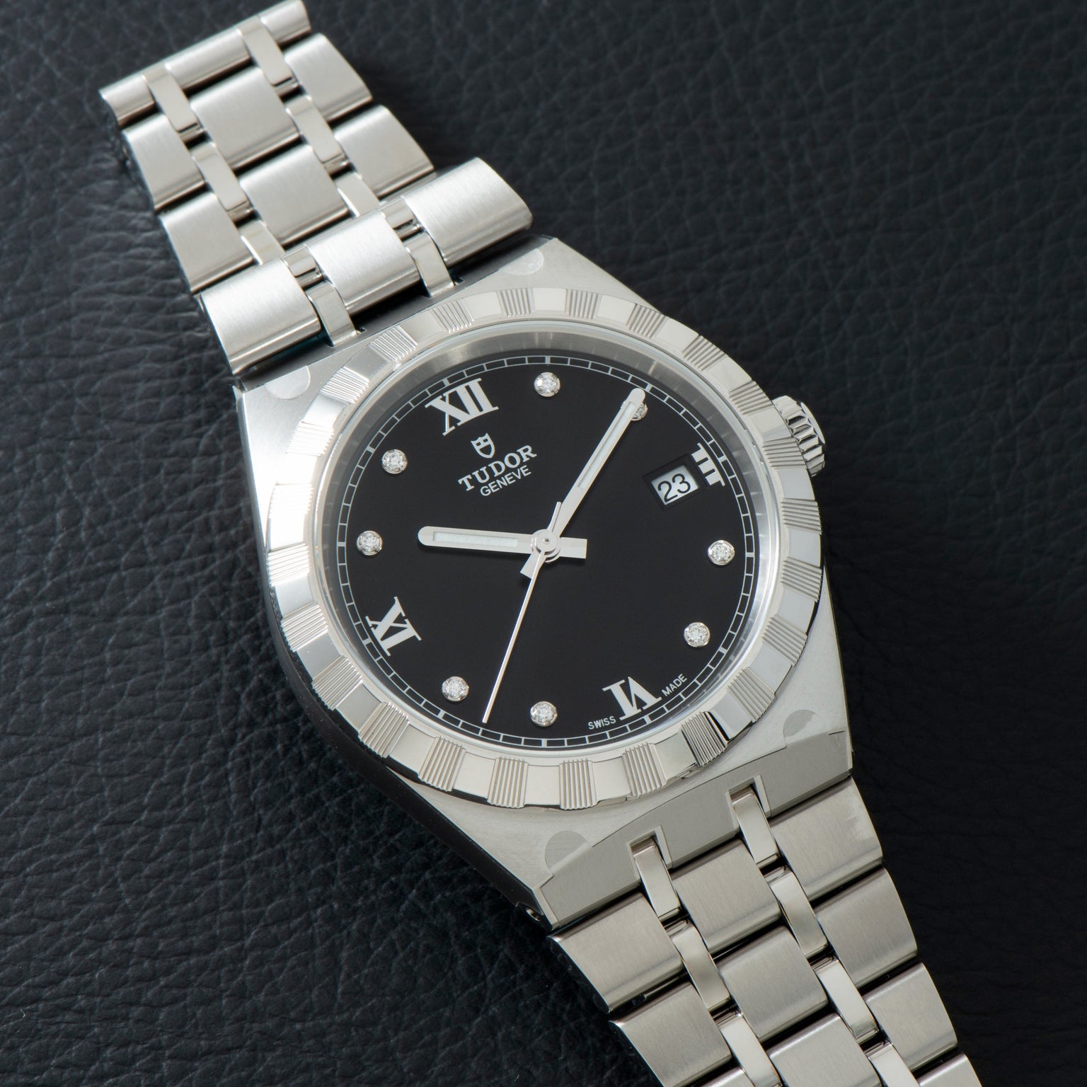 Royal | 38mm, Steel, Black Dial