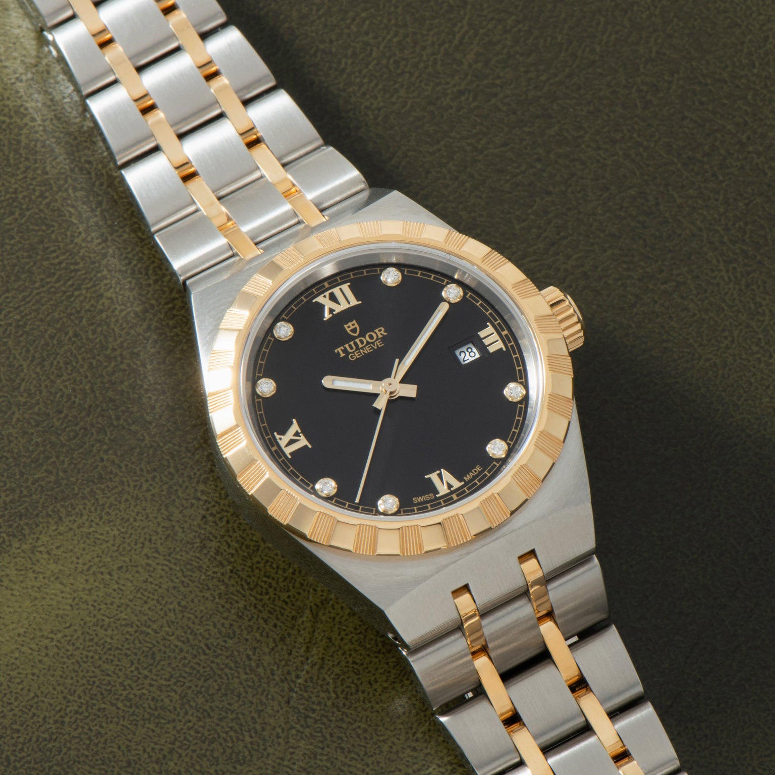 Royal | 28mm, Steel & Gold, Black Dial