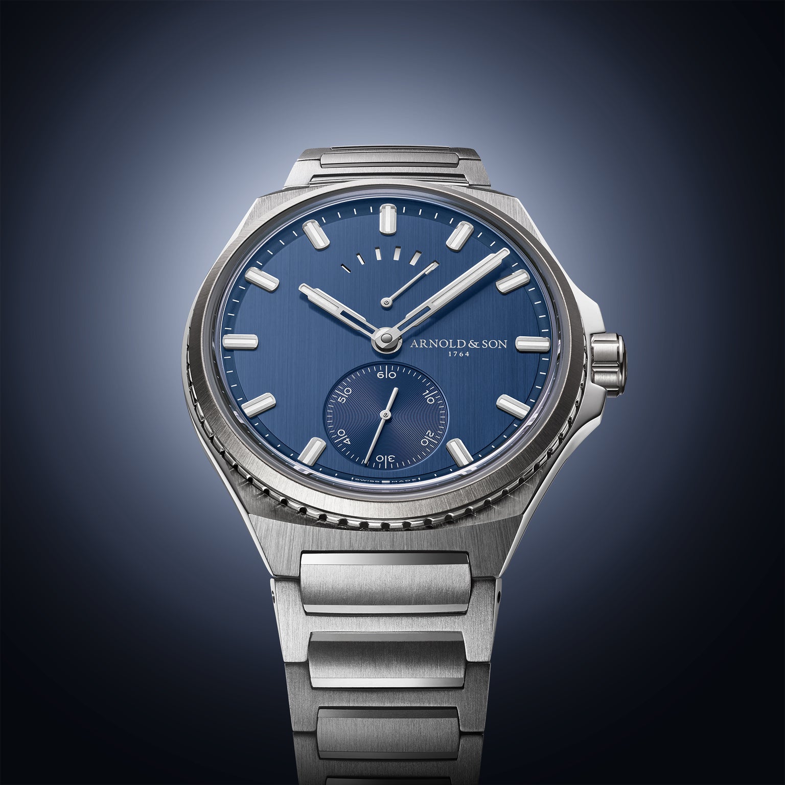 Longitude Titanium Ocean Blue Bracelet Face Up