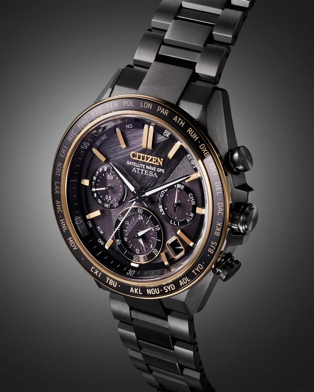 Attesa Light in Black | 44mm, Titanium