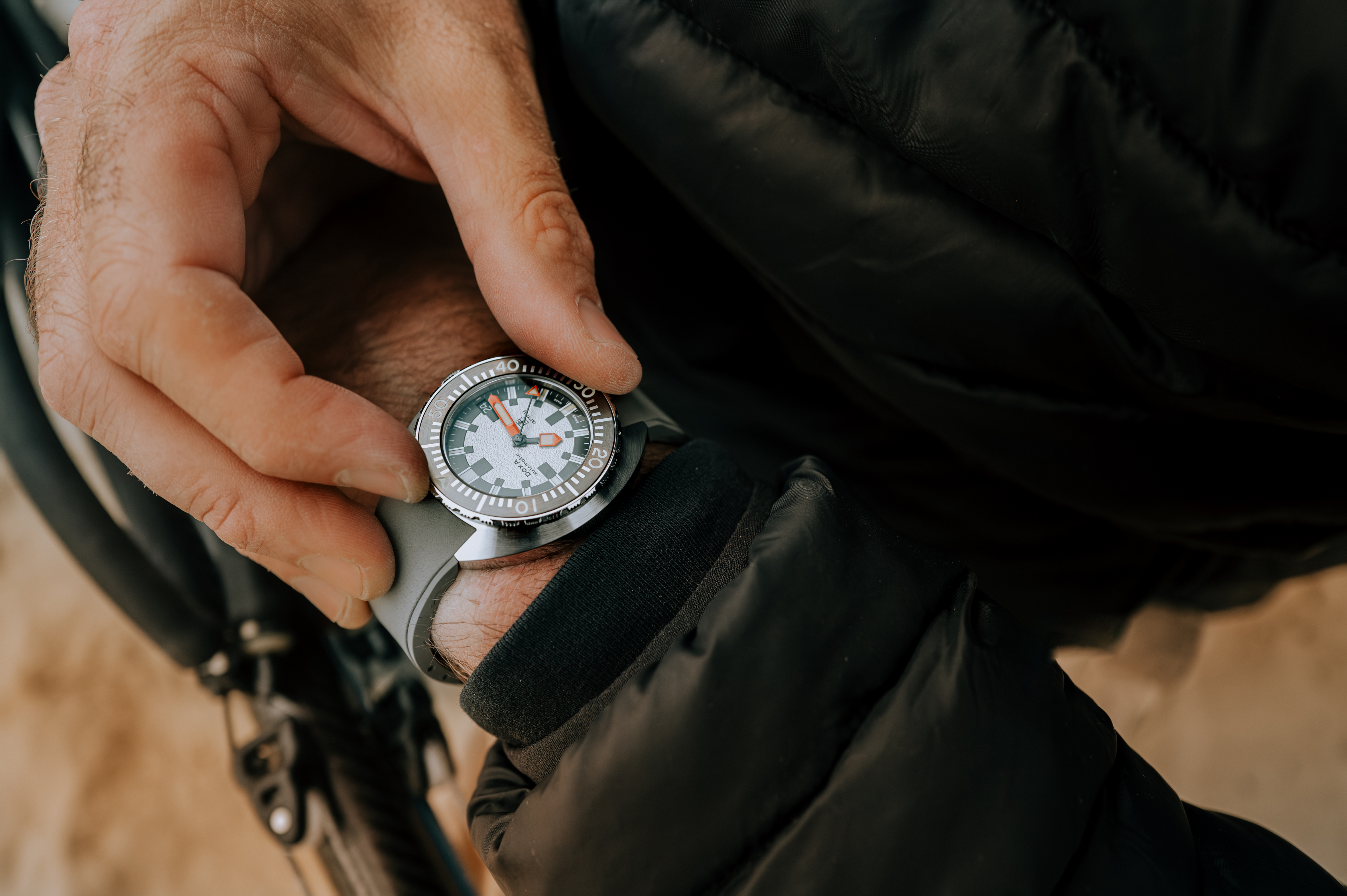 DOXA SUB Army 200T for Hodinkee Limited Edition | 39mm, Stainless Steel