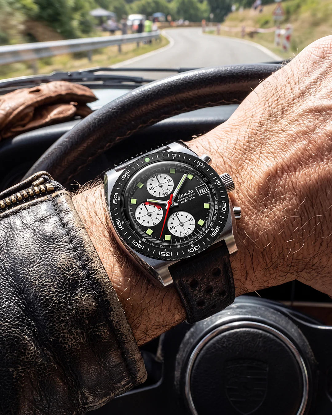 Autochron Reverse Panda Mecaquartz | 38mm, Stainless Steel and Leather