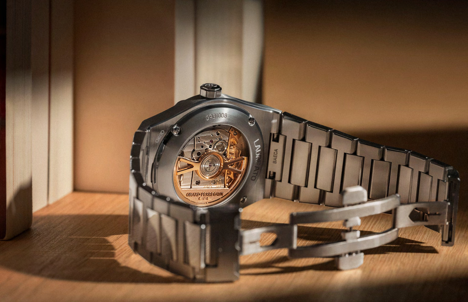 Laureato Fifty Self - Winding | 36mm, Women's Watch