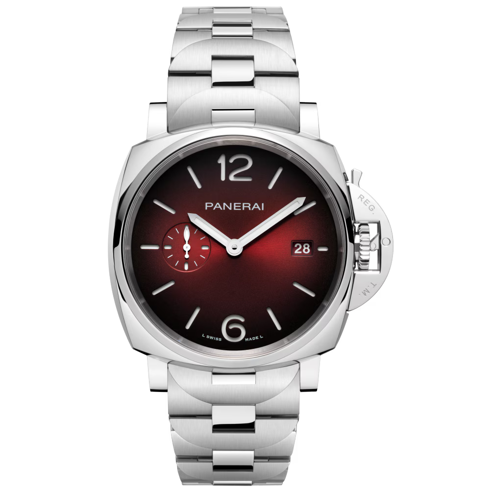 The Panerai Luminor Due features a silver automatic mechanical case, metallic bracelet, round burgundy gradient dial with silver markers, small seconds at 9 o’clock, date at 3 o’clock, and a P.900 calibre offering a 3-day power reserve.