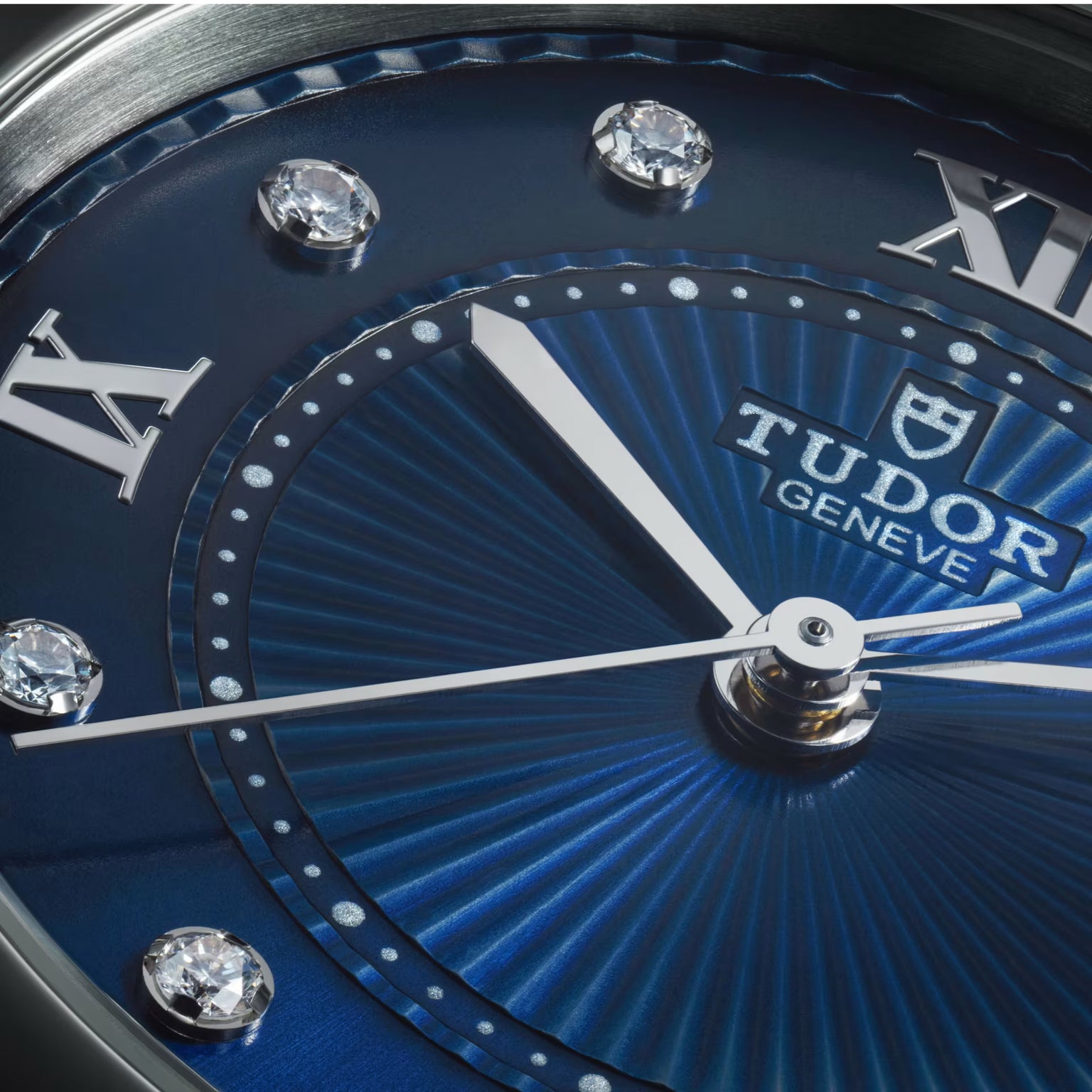 Clair de Rose Blue | 26mm, Stainless Steel and Diamonds