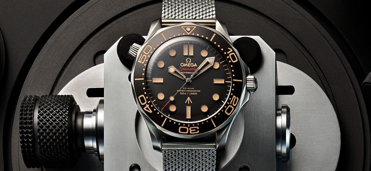 OMEGA-Lead-Calibre-image.png