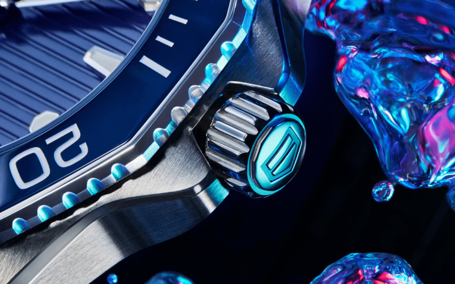 TAG Aquaracer close up.png